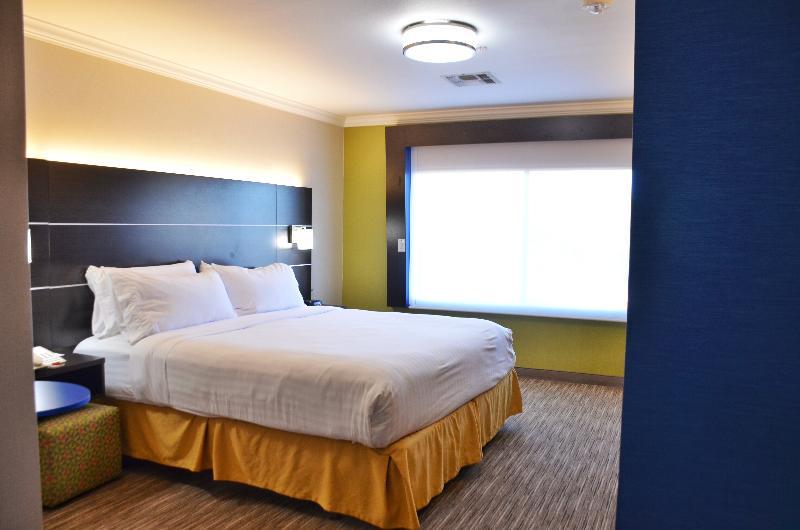 Holiday Inn Express & Suites Austin Nw - Lakeline, An Ihg Hotel Extérieur photo